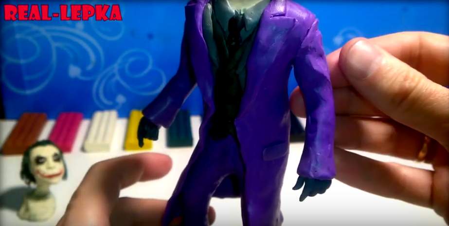 Лепим фигурку Джокера 15